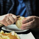 Auch im höheren Alter auf die Ernährung achten