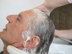 Shampoos gegen Haarausfall für Männer