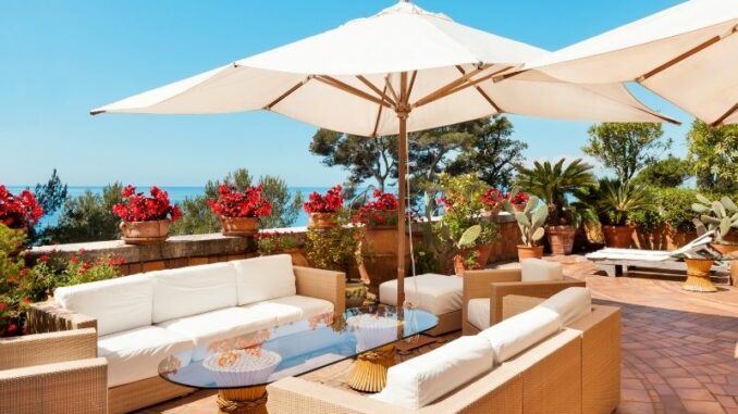 Terrasse: Die besten Tipps zum Sonnenschutz