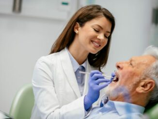 Lohnt sich eine Zahnzusatzversicherung im Alter und was sollte man beim Abschluss einer Zahnzusatzversicherung im Alter beachten?