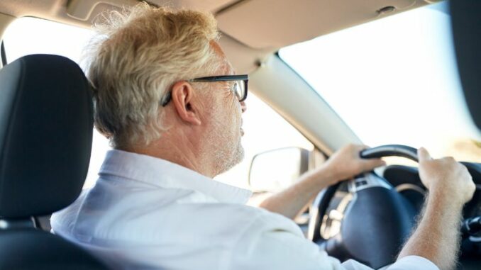 Autofahren im Alter - das ist wichtig zu wissen