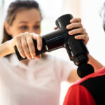 Was beim Kauf einer Massagepistole beachtet werden sollte – Ratgeber für Seniorinnen und Senioren